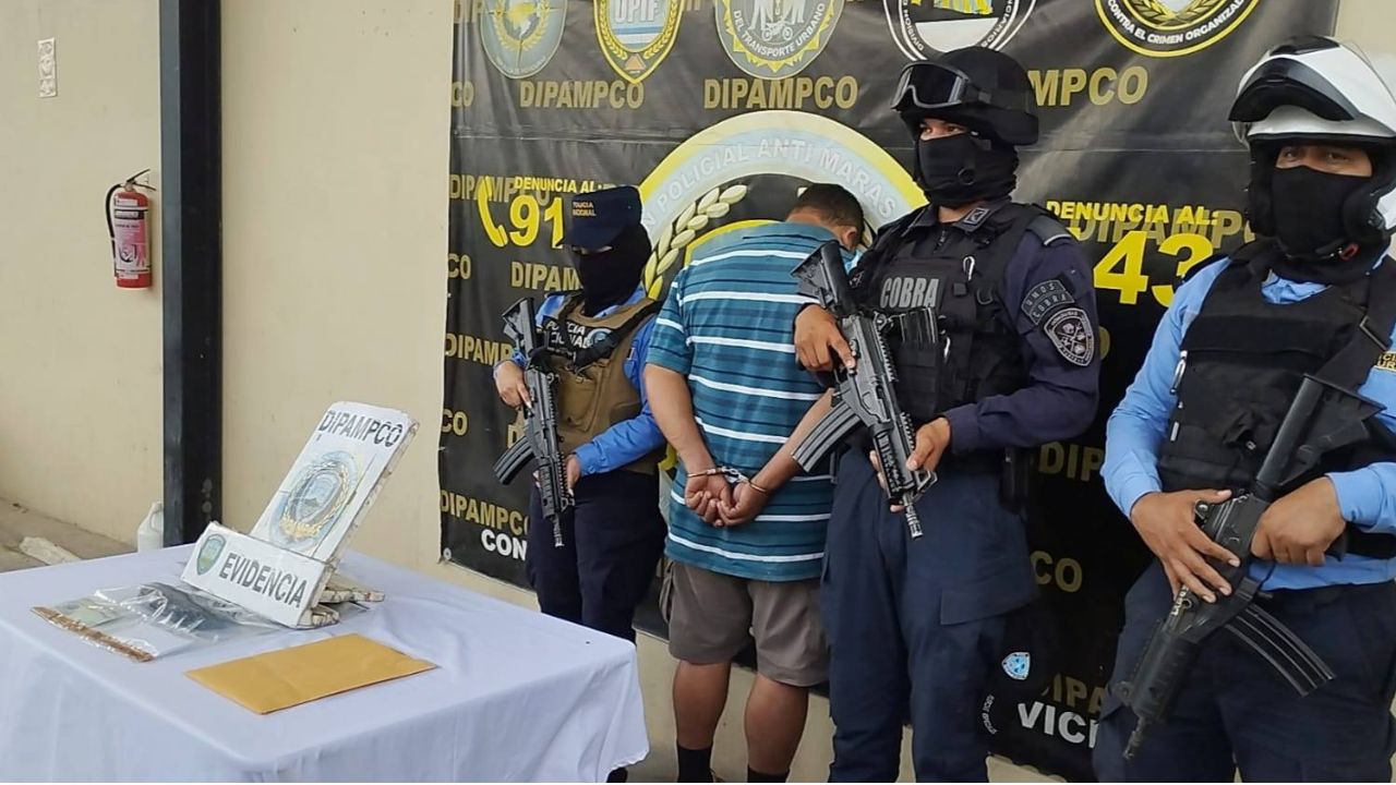 Así fue la captura de integrante  'El Combo que no se deja' cuando cobraba la extorsión en Tegucigalpa