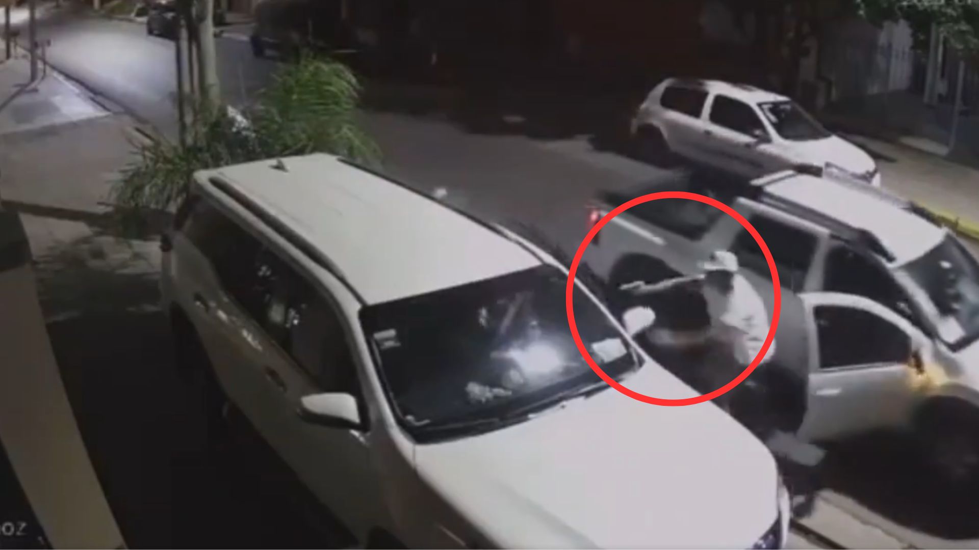 VIDEO: Hombre de la tercera edad mata a ladrón que intentaba llevarle su celular