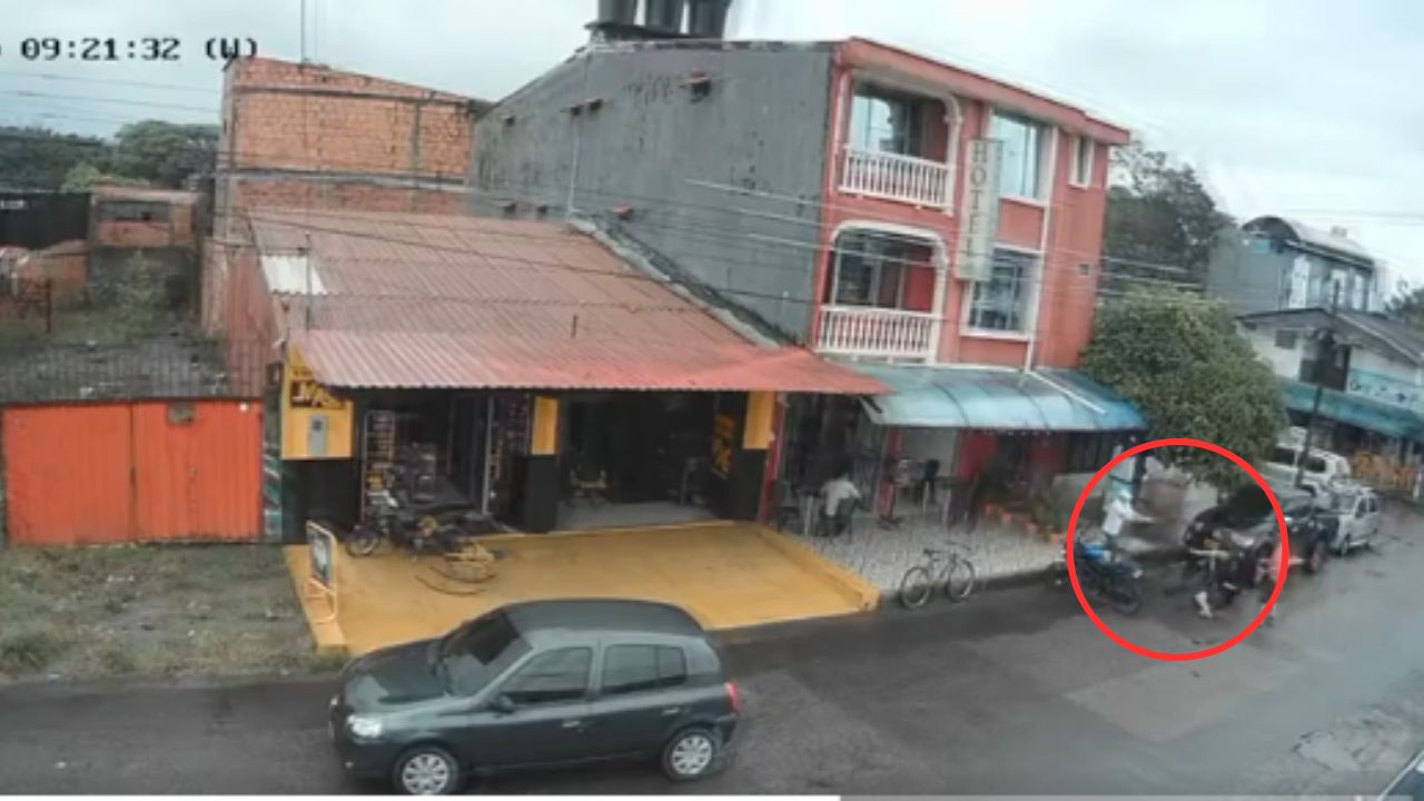 Cámara graba momento en que un hombre mató a otro tras fuerte discusión