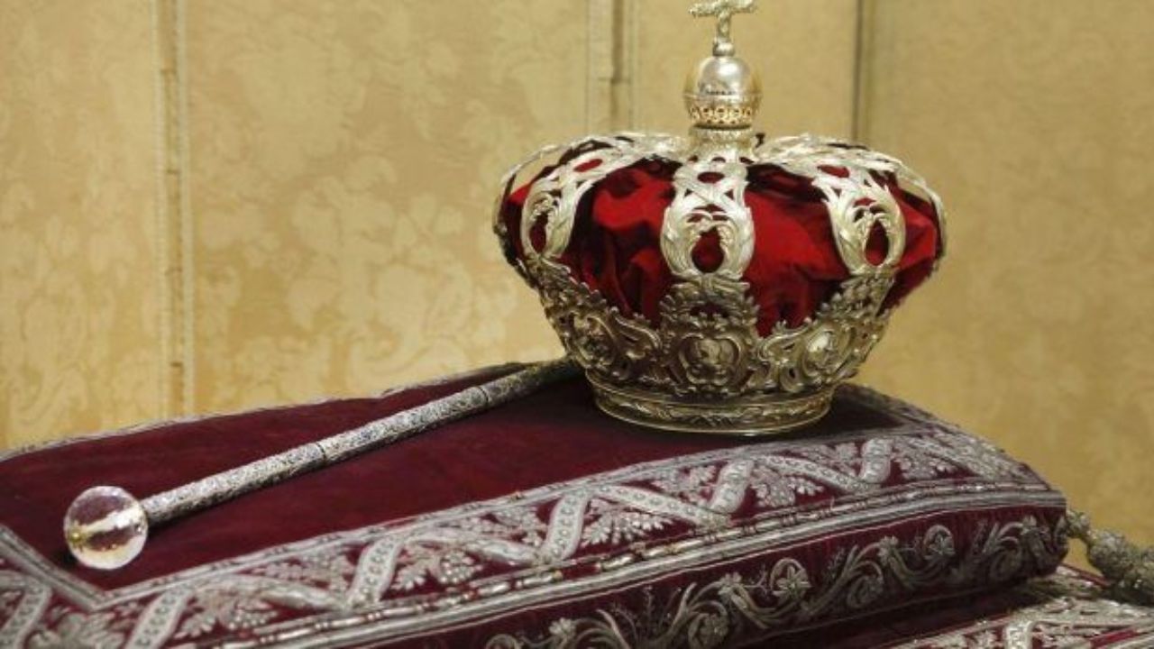 Lista completa de apellidos que podrían descender de la realeza española