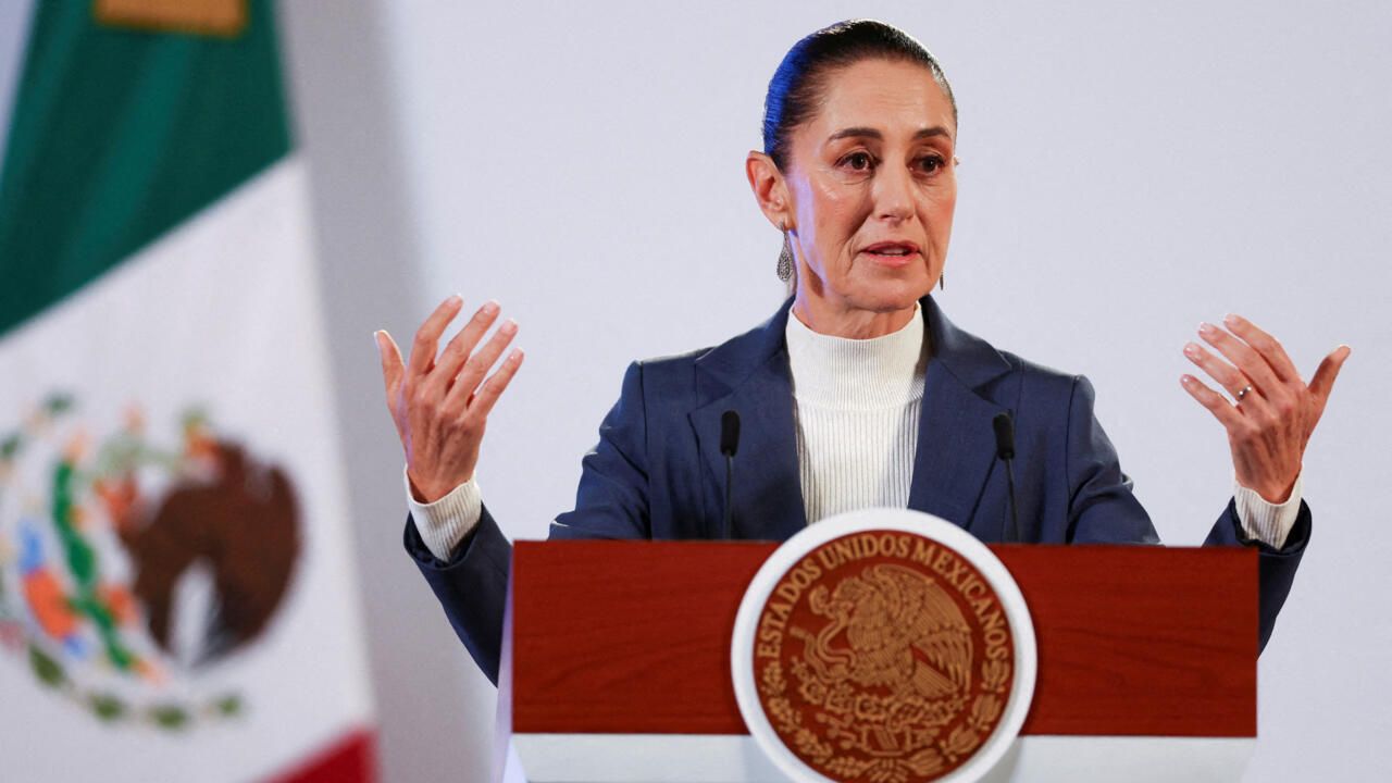 México tacha de 'calumnia' acusación de Trump sobre nexos con el narco y anuncia aranceles