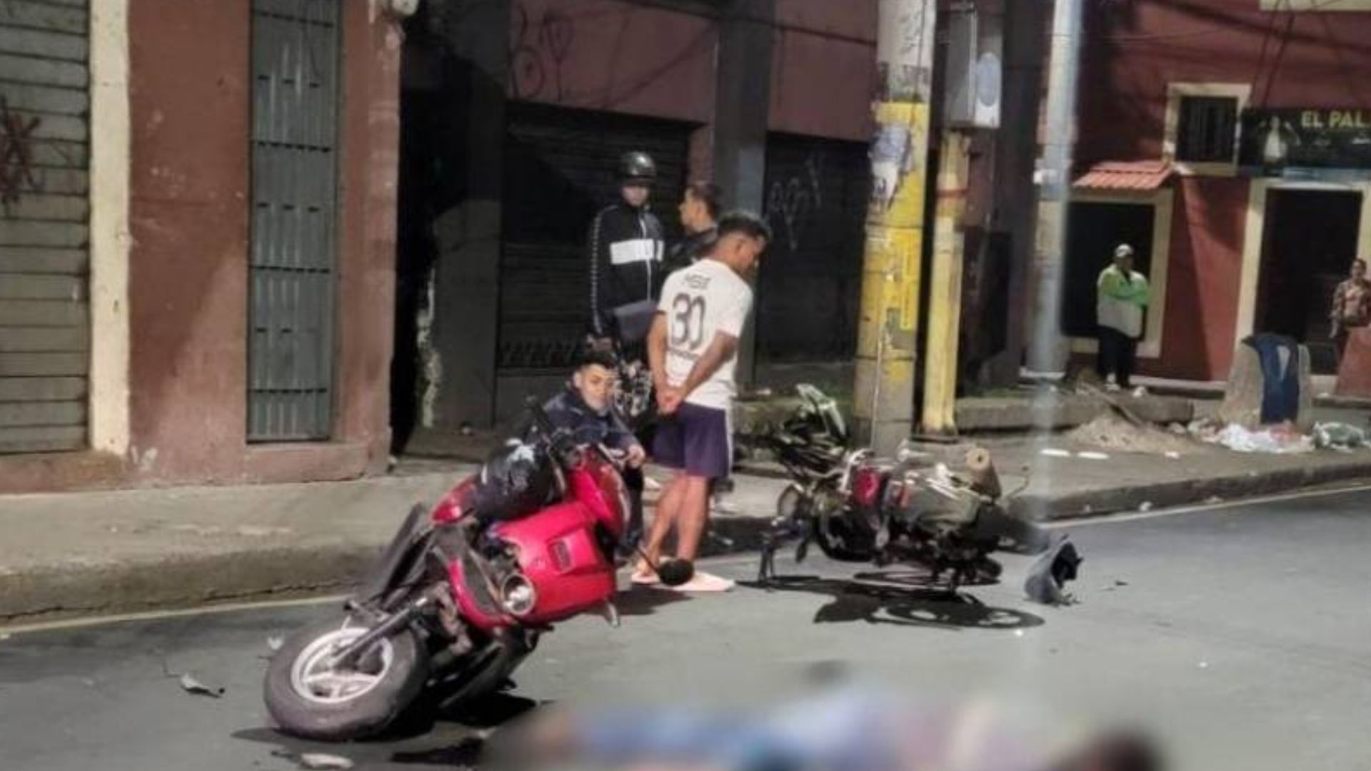 Motociclista que circulaba en contravía muere tras colisión frontal en Comayagüela