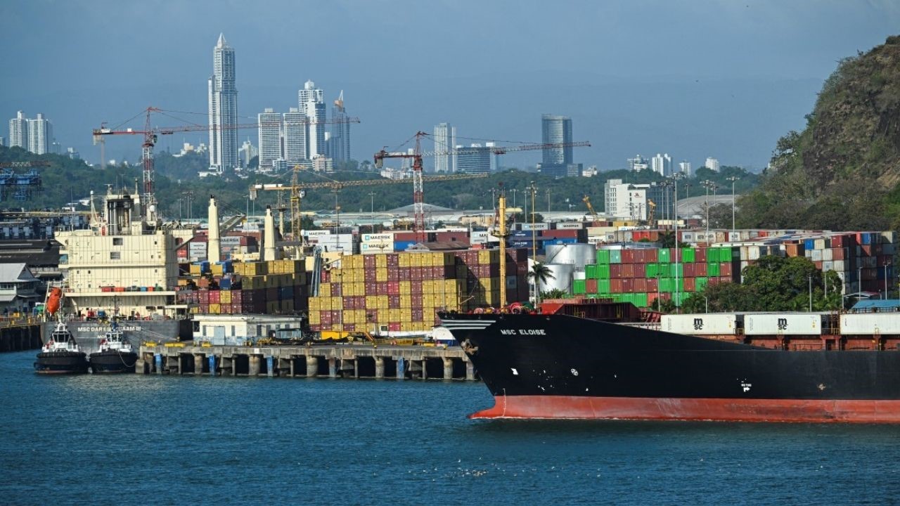 Panamá califica de "falsedad absoluta" anuncio de EE. UU. sobre peajes del canal