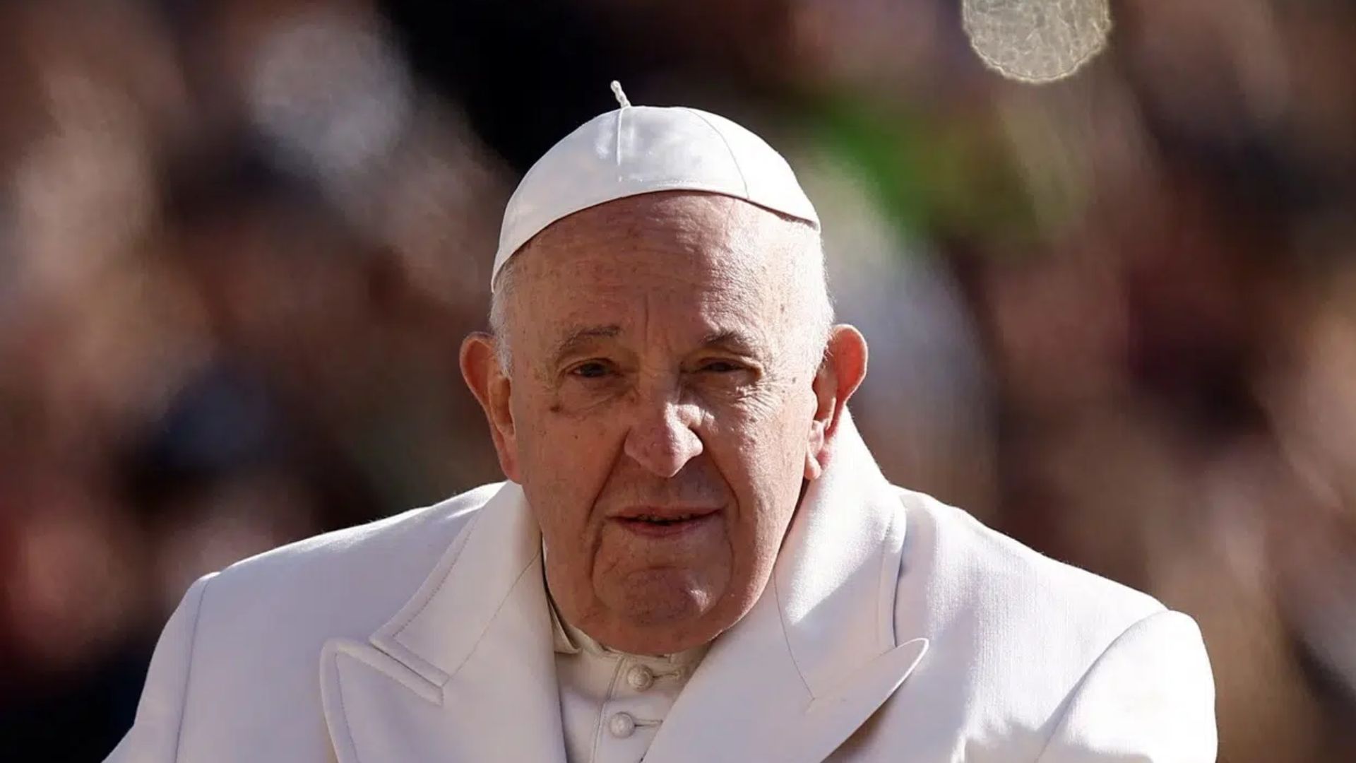 El papa necesita 'reposo absoluto' y no pronunciará el Ángelus mañana domingo