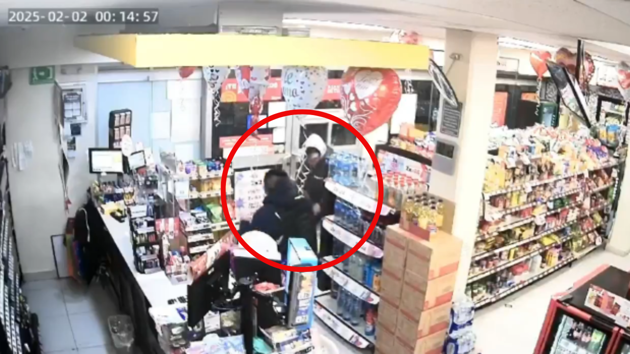 Video: Así fue abatido un ladrón al intentar robar en una tienda