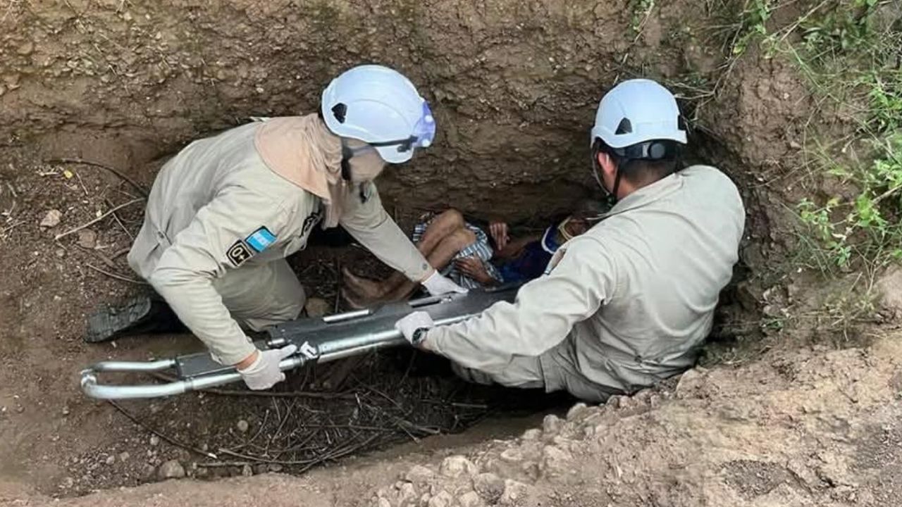 'Estuvo atrapada 24 horas': así rescataron a anciana que cayó a fosa séptica