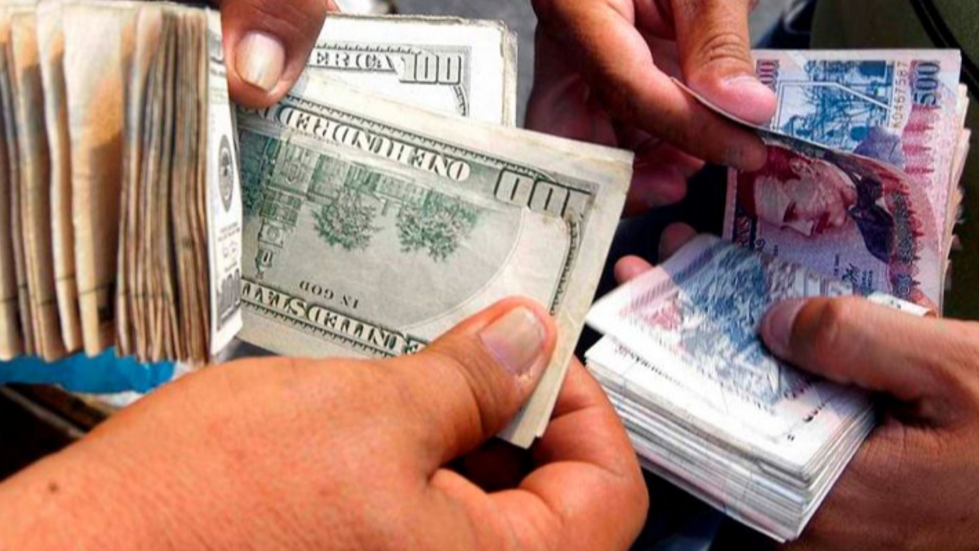 Depreciación del lempira encarece la vida y expone fallas del sistema: economista