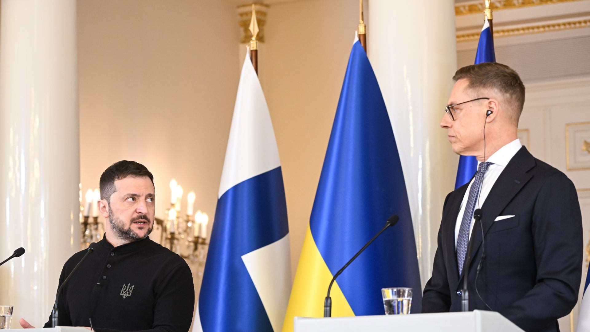 Zelenski y Trump comienzan su llamada telefónica para hablar de posible tregua parcial