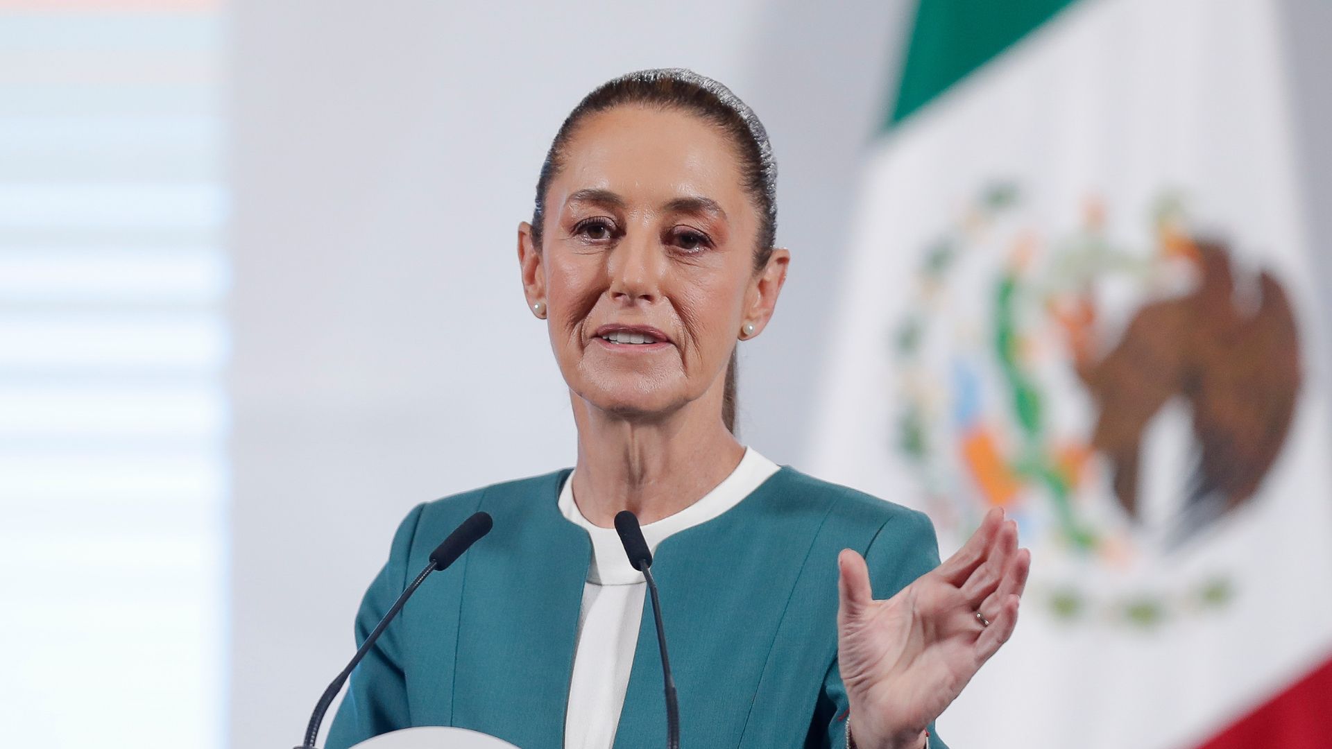 México analiza reducir el número de centros para deportados de EE. UU.