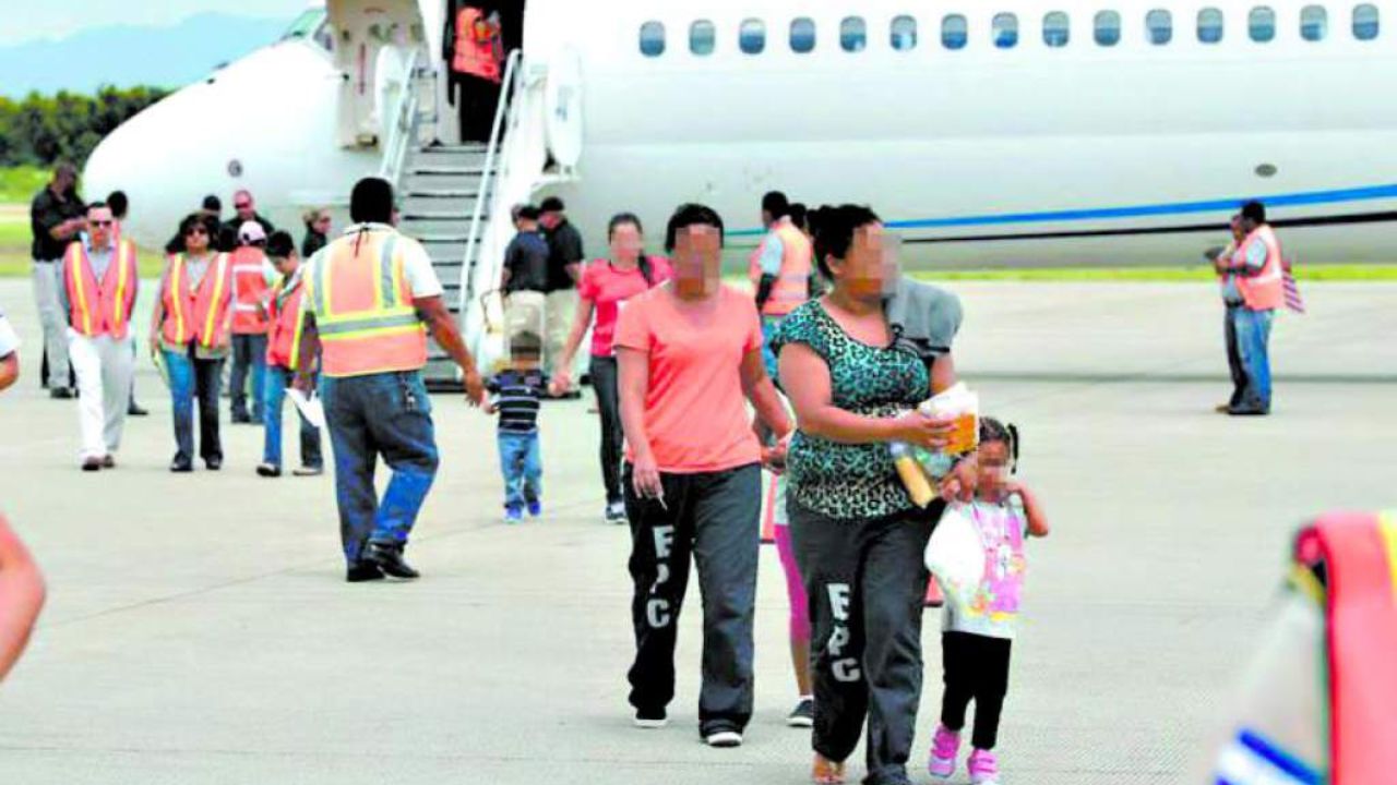 Más del 20 % de migrantes hondureños deportados en 2025 son menores: UNAH