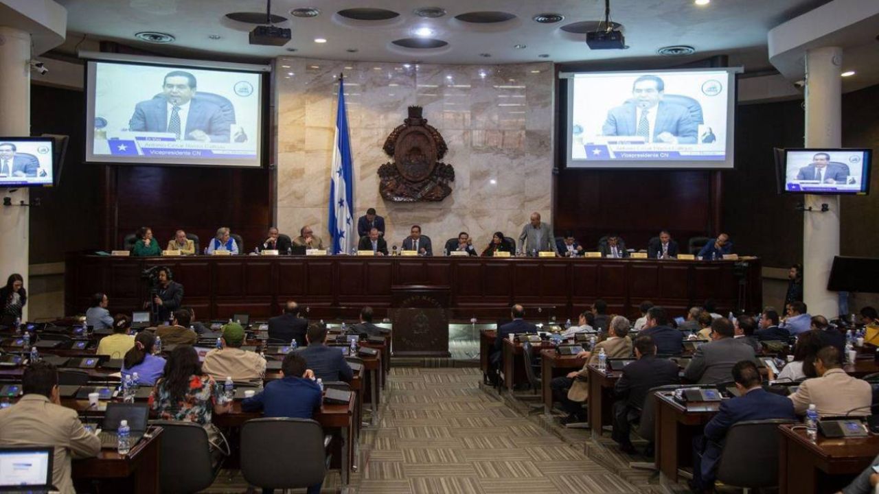 ¿Cuándo regresarán las sesiones en el Congreso Nacional?