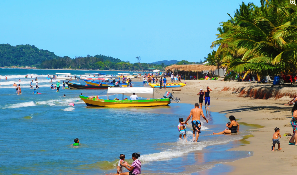 Personas en una playa