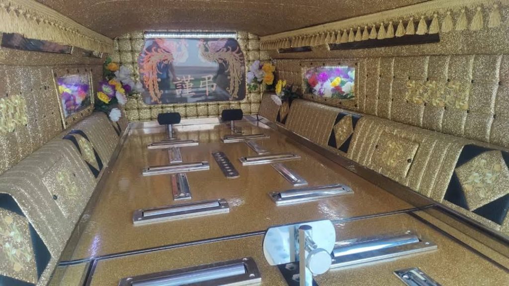 carroza fúnebre policial