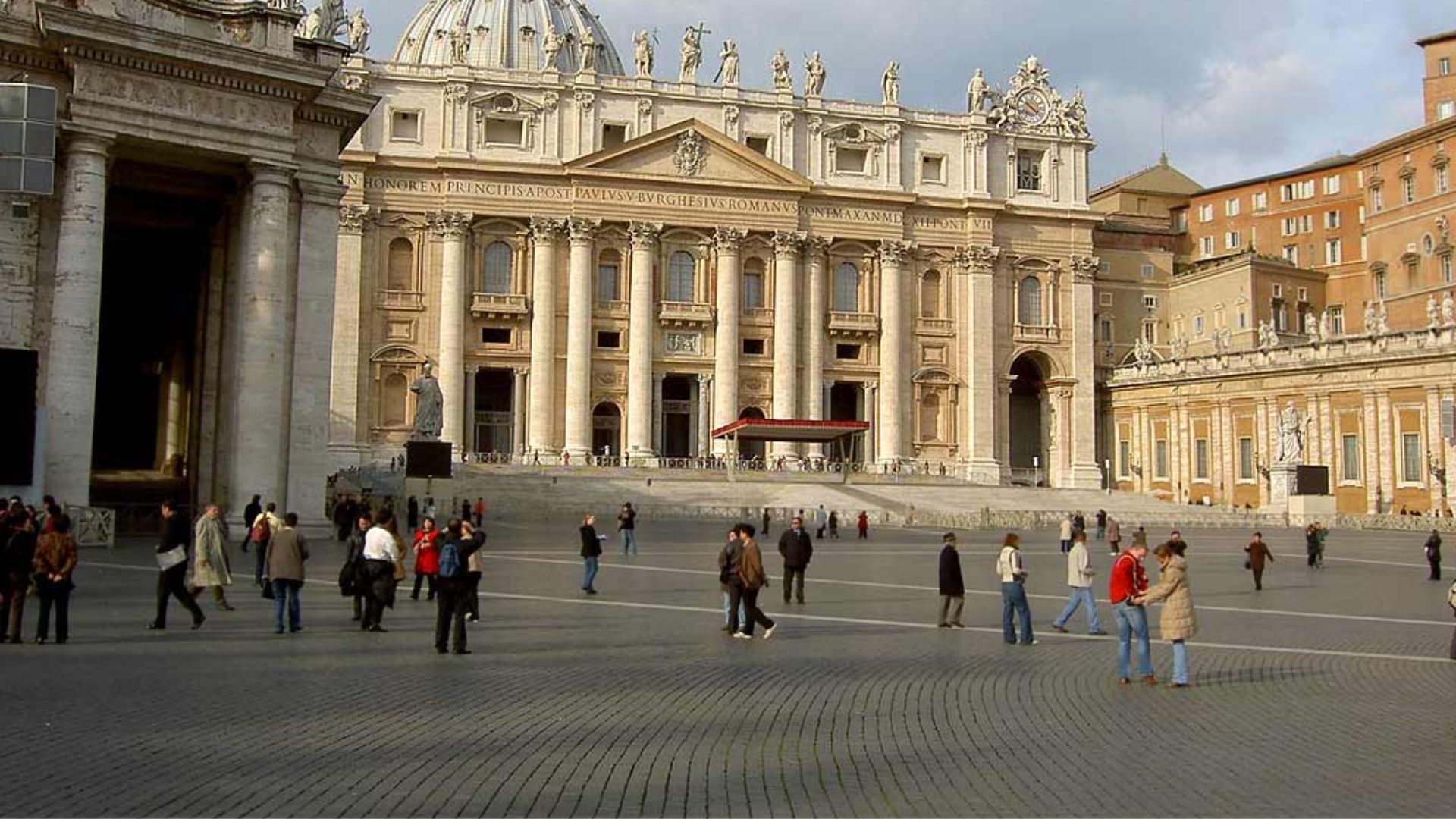 ¿A qué hora podrán los fieles despedirse del papa en el Vaticano?