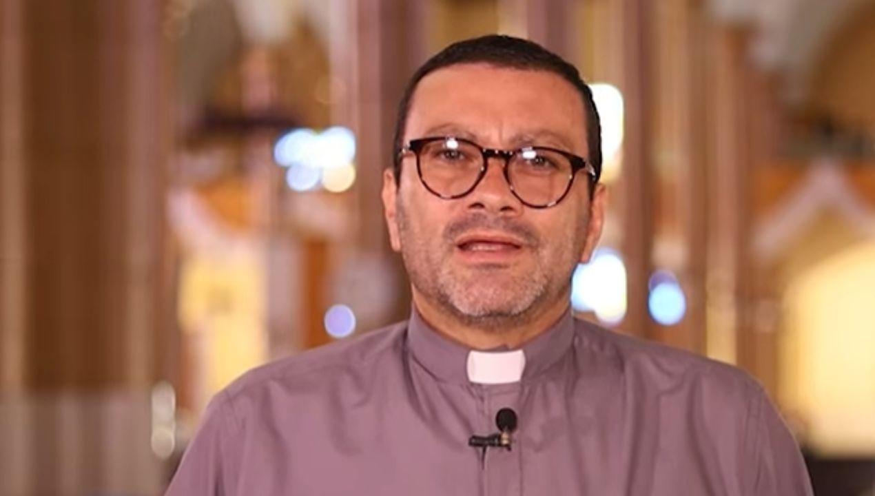 'Con la resurrección hay que enterrar nuestro propio yo': Padre Carlo Magno