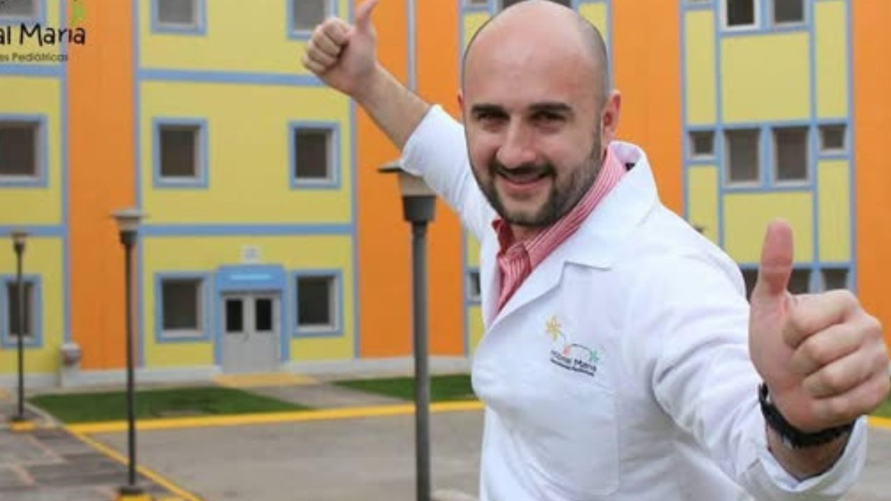 'Deambuló por una plaza': muerte de cirujano Víctor Flores revela fallas en sistema de salud