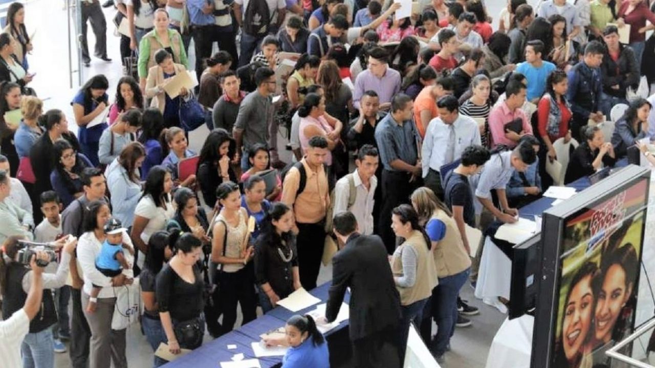 Rigidez laboral en Honduras excluye a mayores de 35 años: Economista