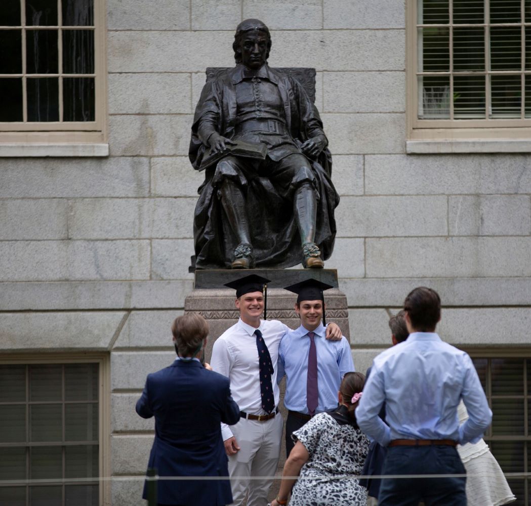 Trump congela $ 2.200 millones a Harvard: argumenta antisemitismo