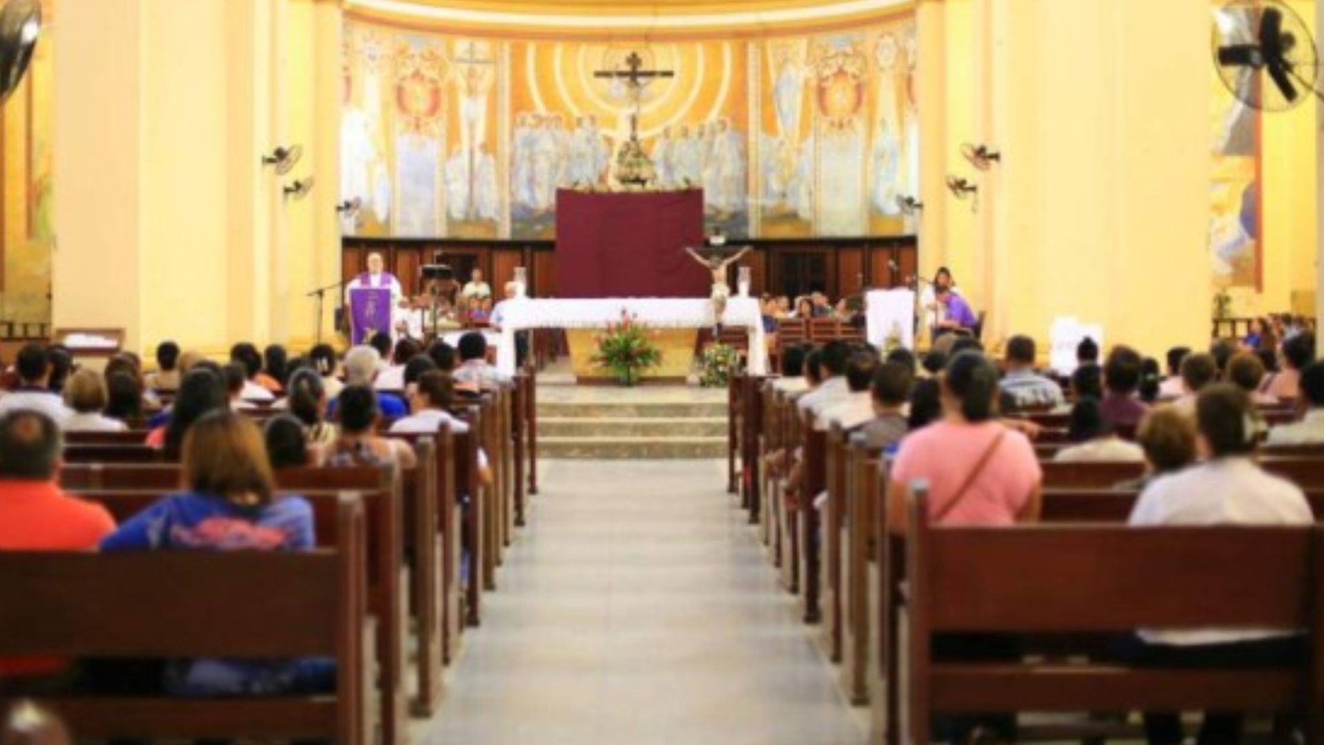 Abandonar el mal y abrazar la vida en Cristo: el llamado de la Iglesia Católica en Jueves Santo