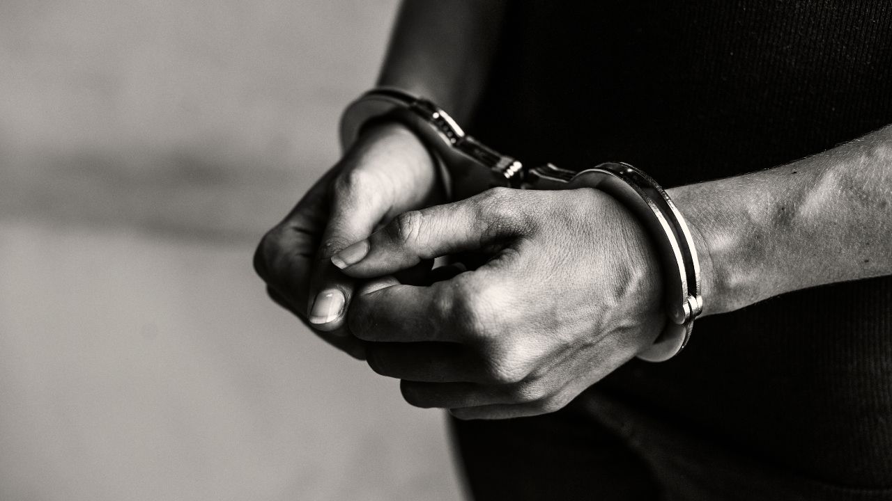 Mujer le cortó genitales a su pareja al descubrir que intentó abusar de su hija