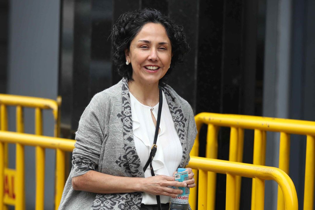 Exprimera dama peruana se va al exilio tras ser condenada a 15 años de prisión
