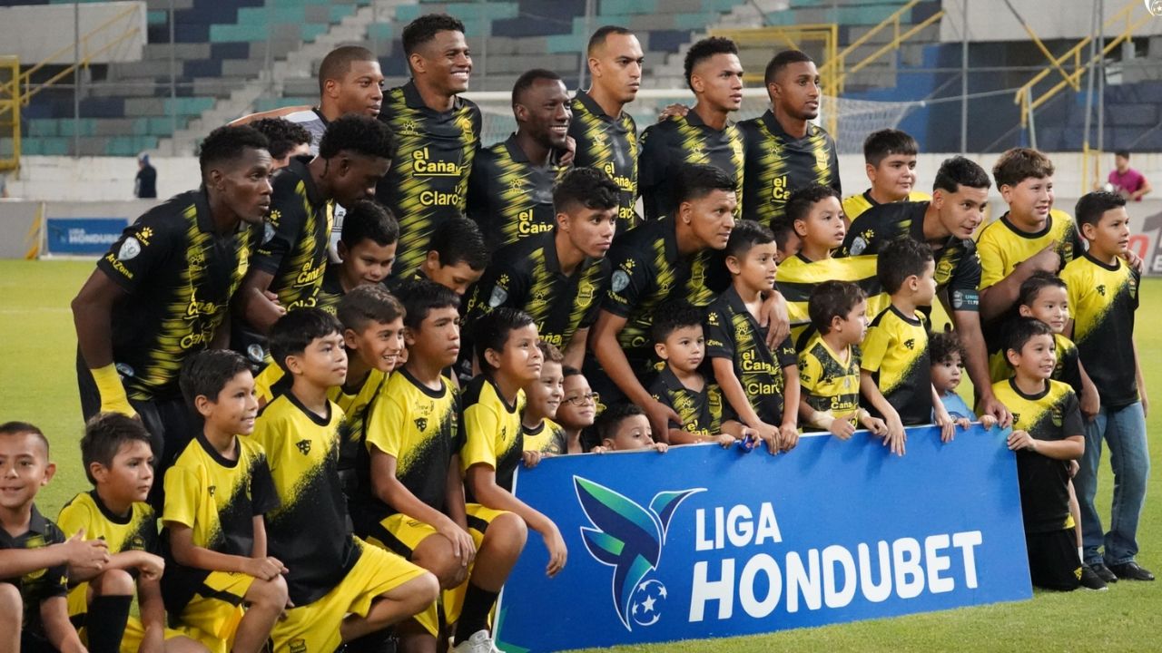 Real España retoma liderato del Clausura con su triunfo ante Lobos UPNFM