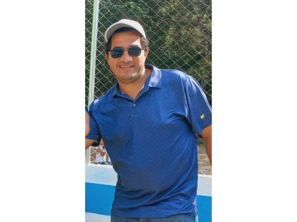 Una fotografía del hombre