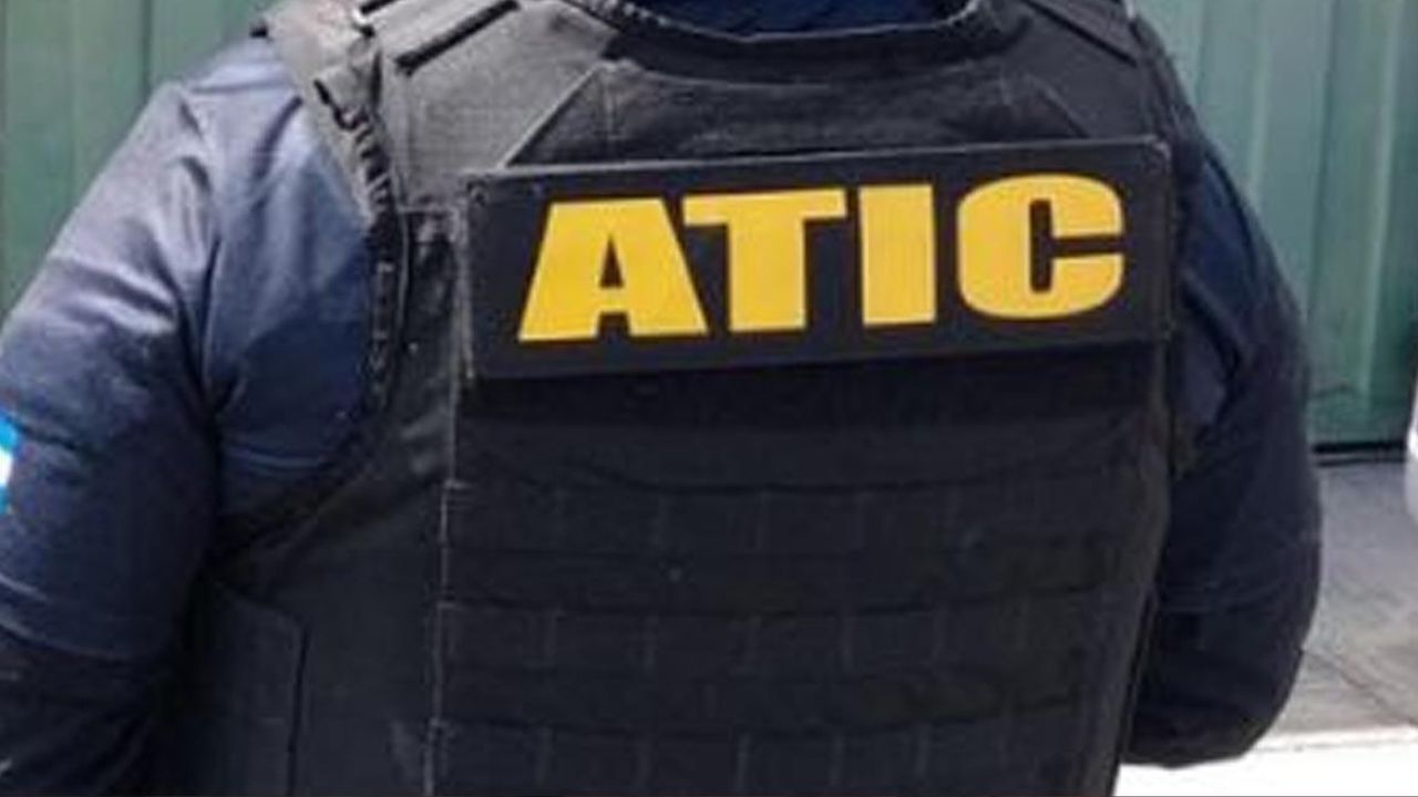 ¿Qué pasó con agente de la ATIC acusado de matar a su pareja en la casa de su madre?