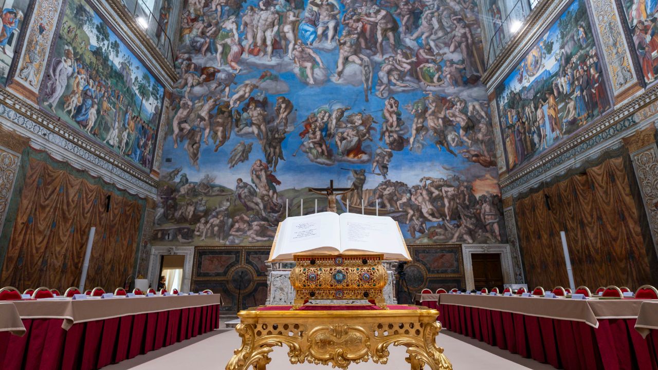 Capilla Sixtina lista: 133 cardenales se encierran para elegir al nuevo papa