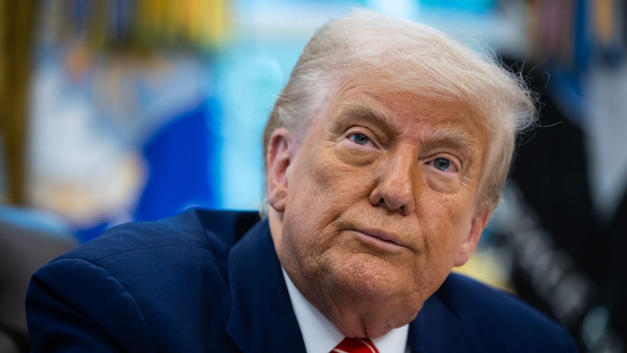 Imagen de Juez de EE. UU. impide que Trump invalide permisos legales de 5,000 venezolanos