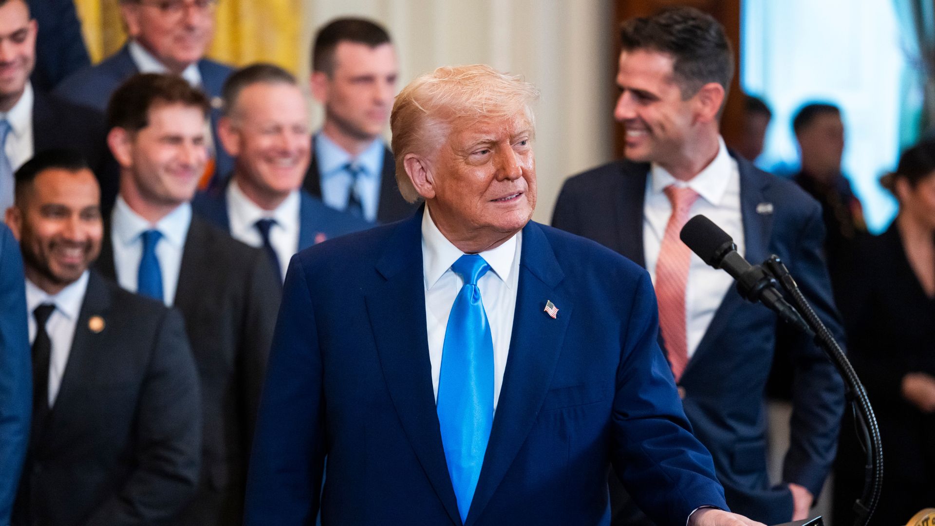 Cámara de Representantes aprueba plan fiscal de Trump que incluye impuesto de remesas