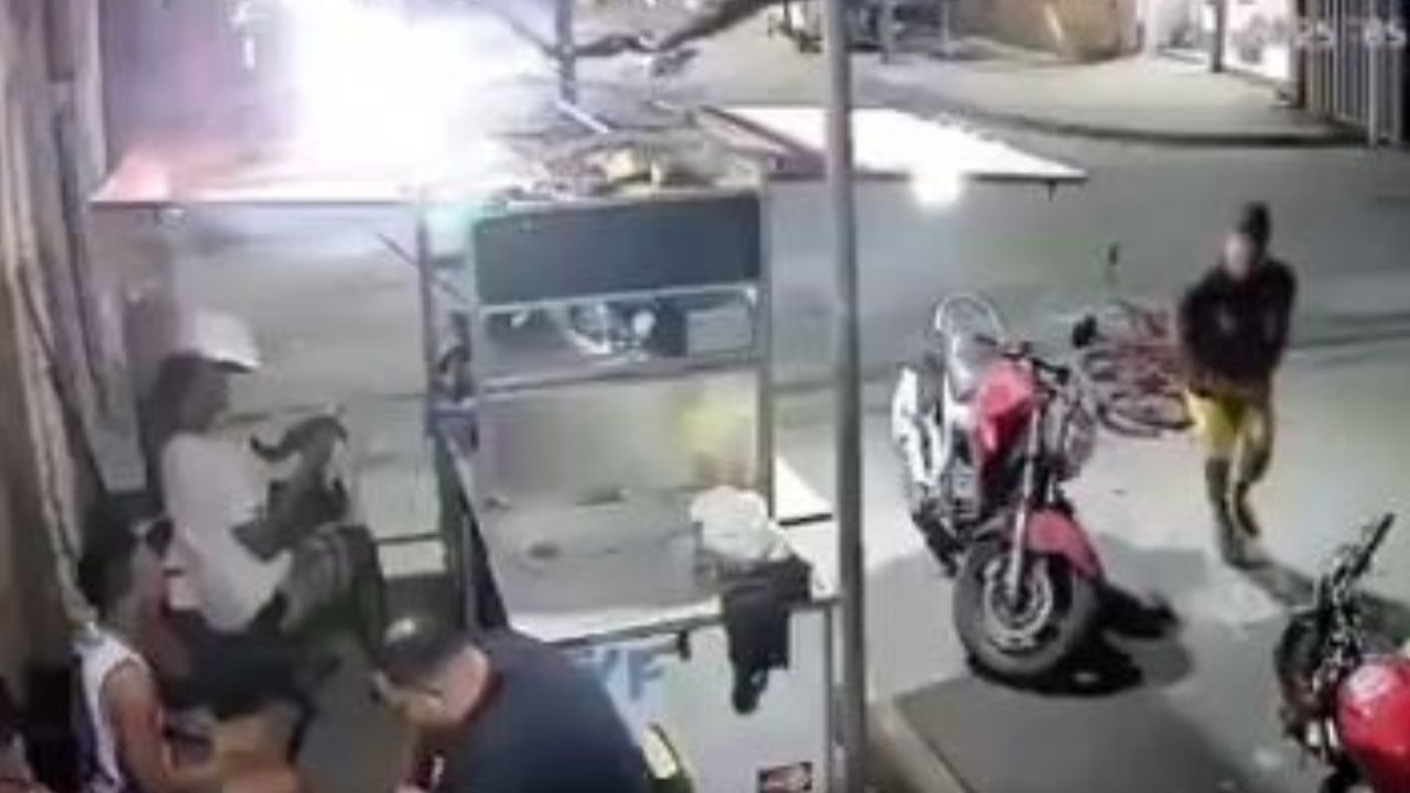 Joven muere desangrado tras cortarse la vena femoral al atropellar a un perro