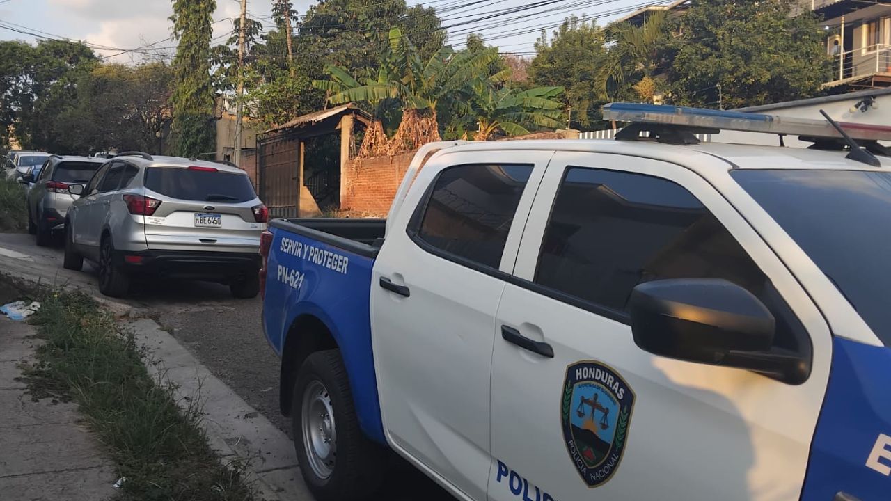 'Estaba sola': Joven se quita la vida en un apartamento de la colonia Miraflores