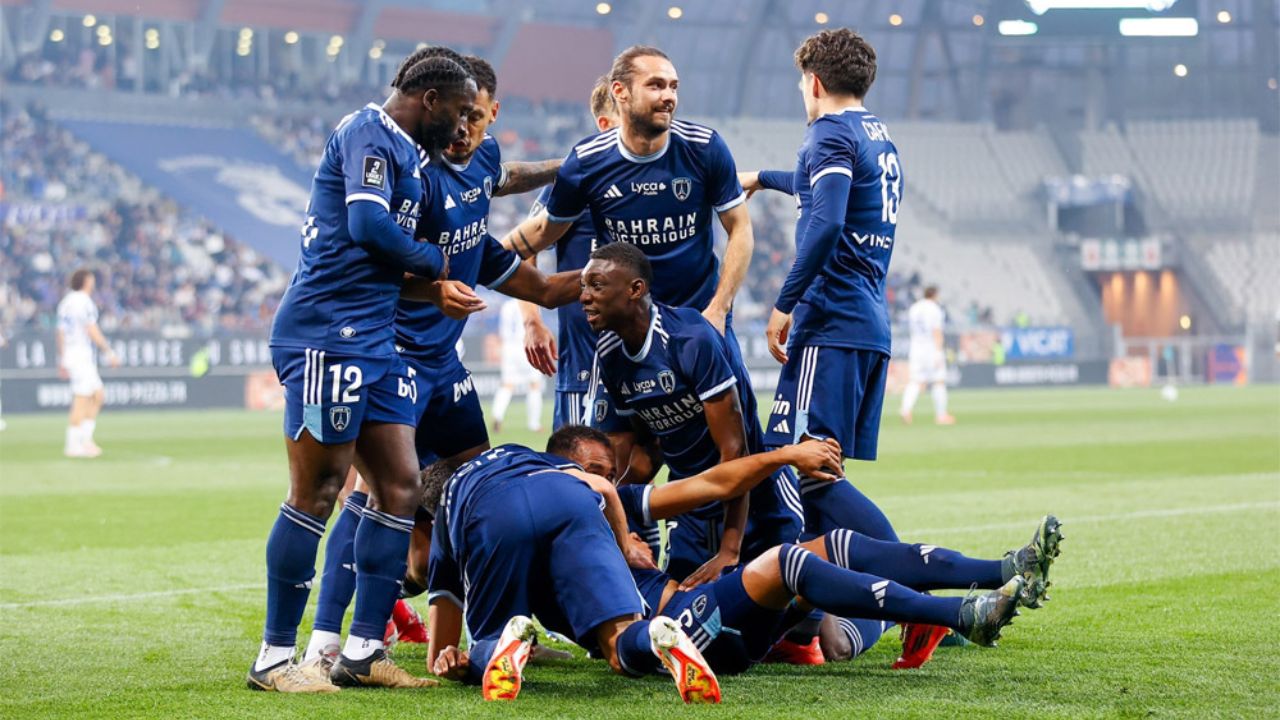 Nuevo 'derby' en Francia: El millonario París FC asciende a la Ligue 1