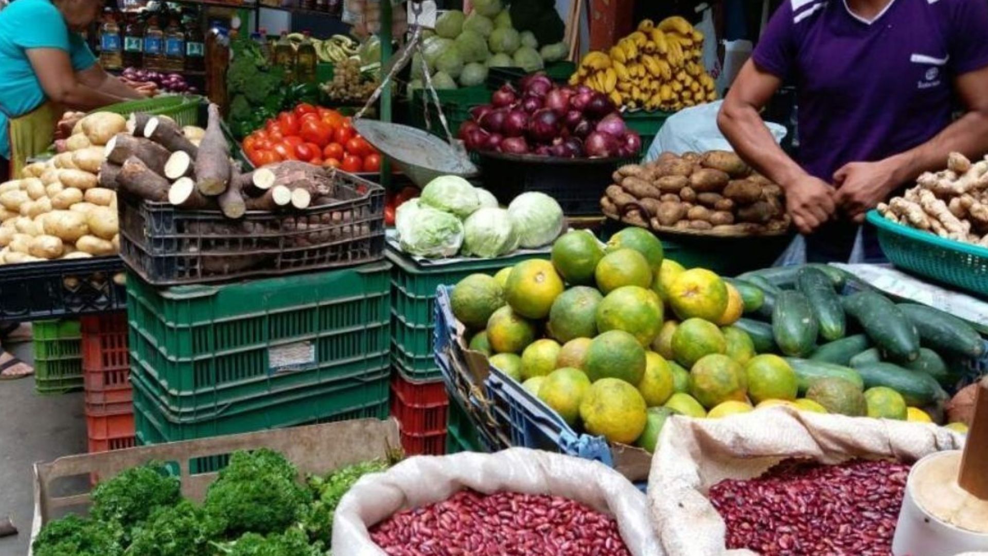 Suben de precio siete productos de la canasta básica; el maíz da nuevo golpe