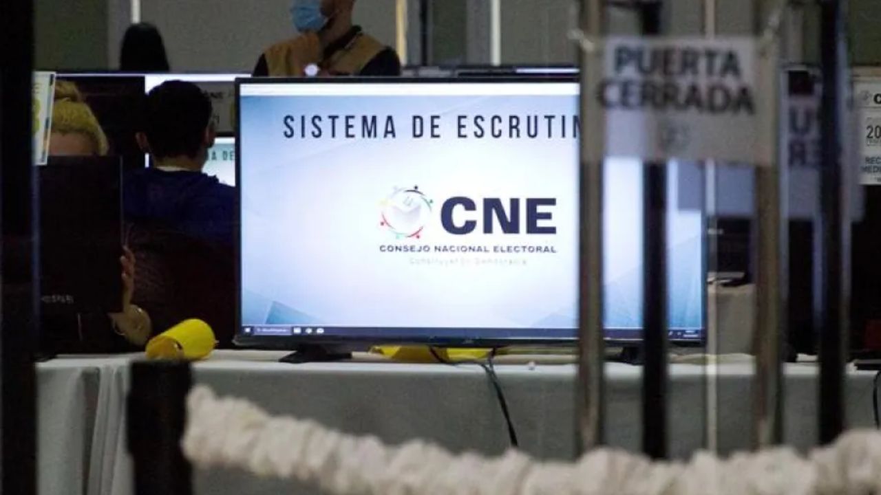 Exmiembros del CNE y TSE presentan propuesta técnica para elecciones generales