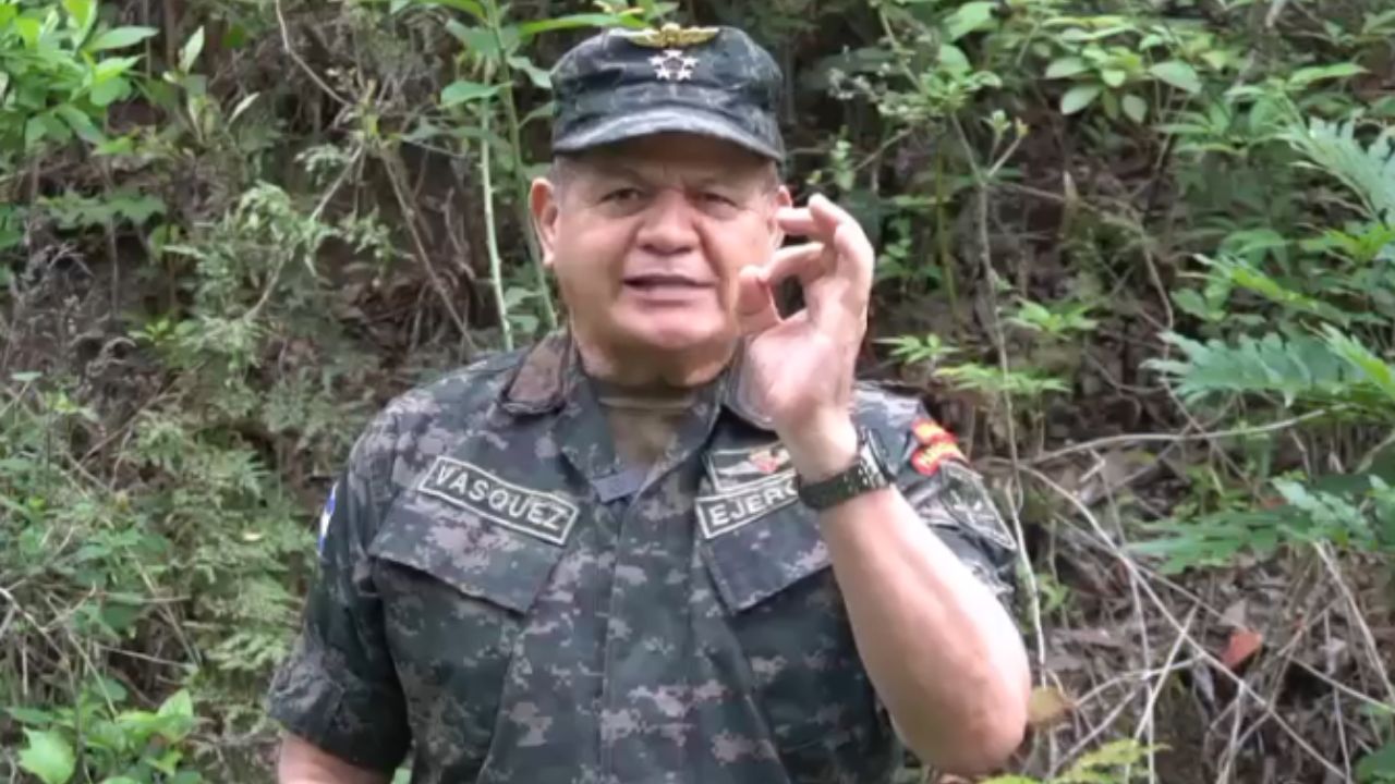 'Quieren quitarme hasta...': El mensaje Romeo Vásquez Velásquez a Johel Zelaya