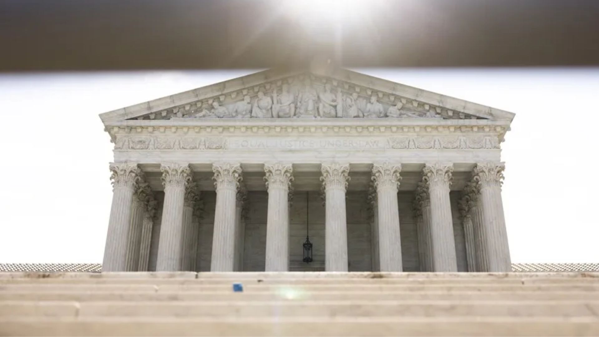 El Supremo permite a Trump retirar la protección legal a miles de venezolanos