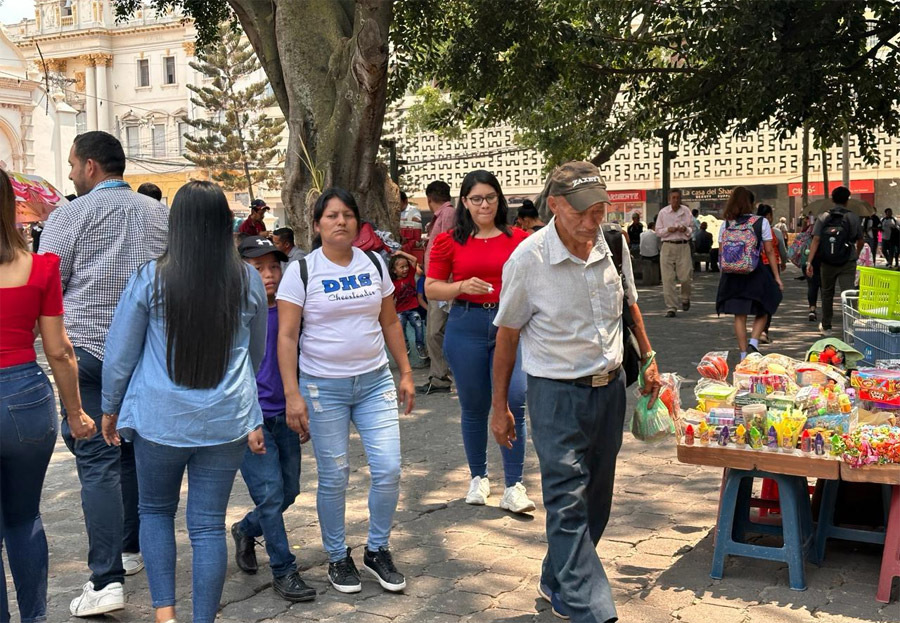 Editorial HRN: Juventud, educación, trabajo y pobreza