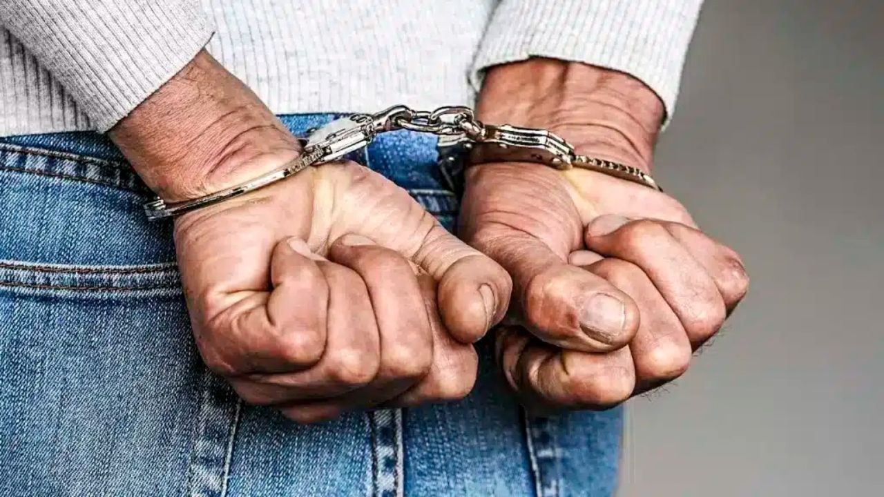 Tras 15 años de búsqueda, capturan a anciano por lujuria contra una menor