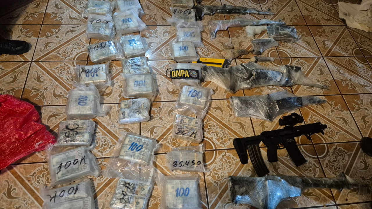 Imagen de Cae hombre con fusiles y fajos de dólares en Copán, ex territorio de los Valle Valle