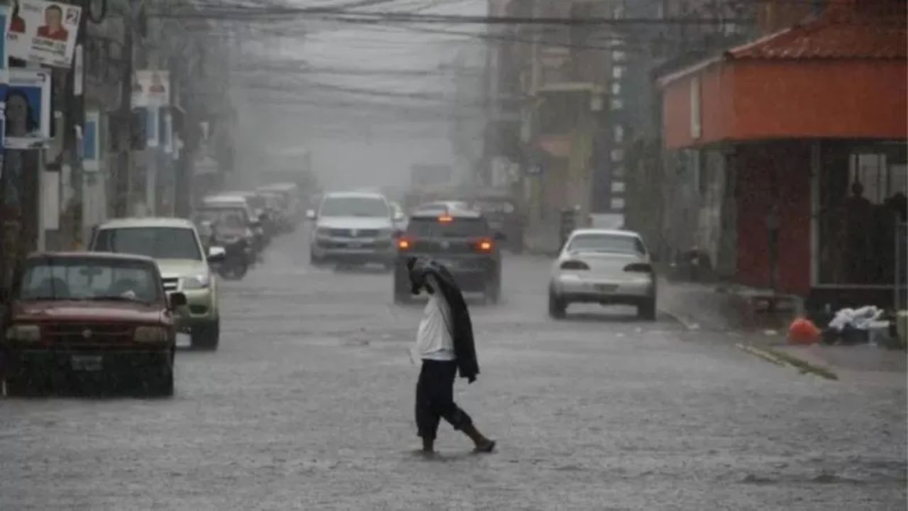 Lluvias dispersas se presentarán este lunes en 11 departamentos de Honduras