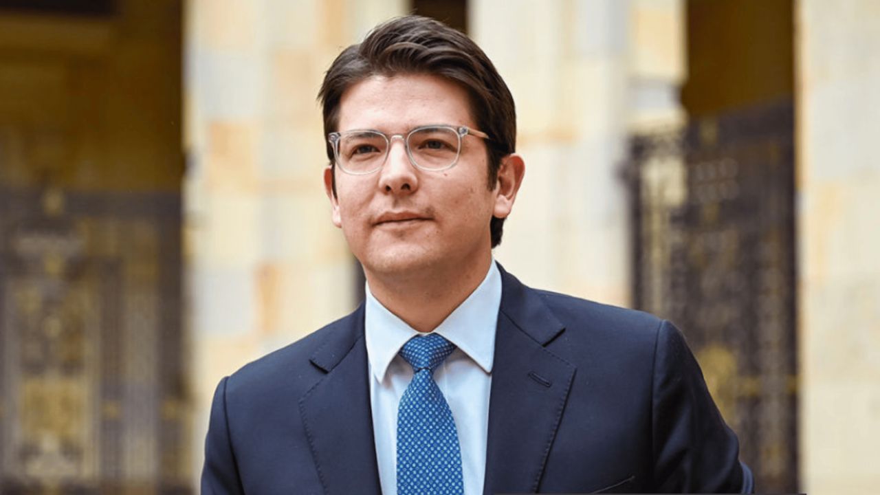 Imagen de Miguel Uribe Turbay en estado de 'máxima gravedad' tras atentado en Colombia