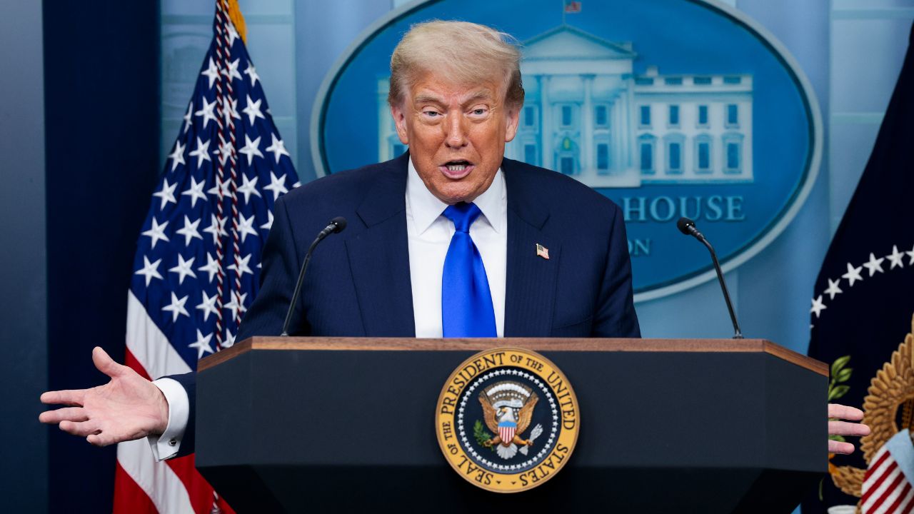 Senado de EE. UU. debate plan fiscal de Trump tras 16 horas de lectura pública Imagen principal de Senado de EE. UU. debate plan fiscal de Trump tras 16 horas de lectura pública