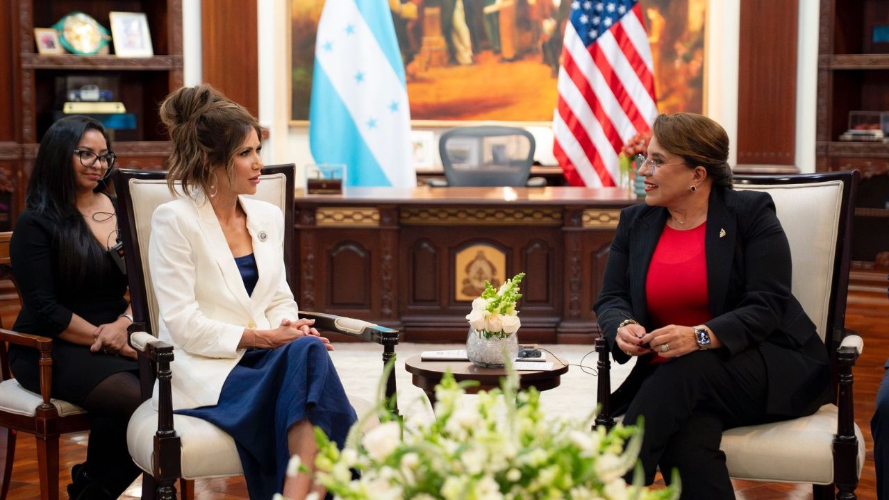 Estados Unidos firma acuerdos con Honduras y Guatemala para frenar migración
