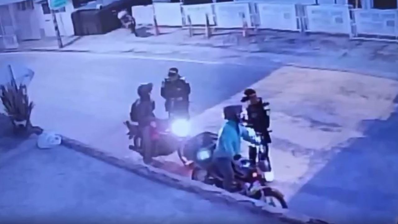 Video capta cuando francotirador mata a policías desde más de mil metros