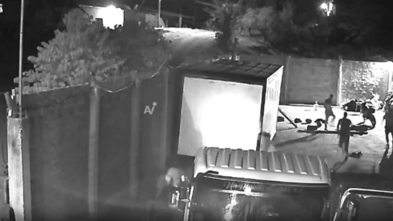 '¡Ayúdenme!': graban cuando hombre muere aplastado por cabezal