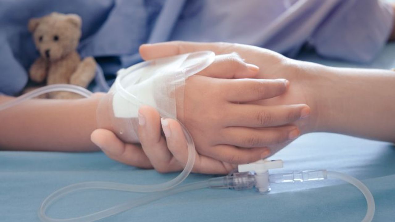 Hospitalizan a seis niños por posible intoxicación con semillas venenosas