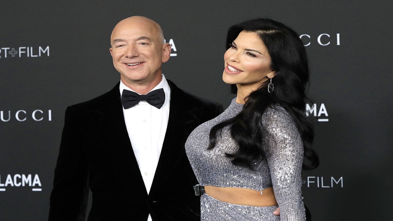 Boda entre Jeff Bezos y Lauren Sánchez generaría ingresos por 957 millones de euros