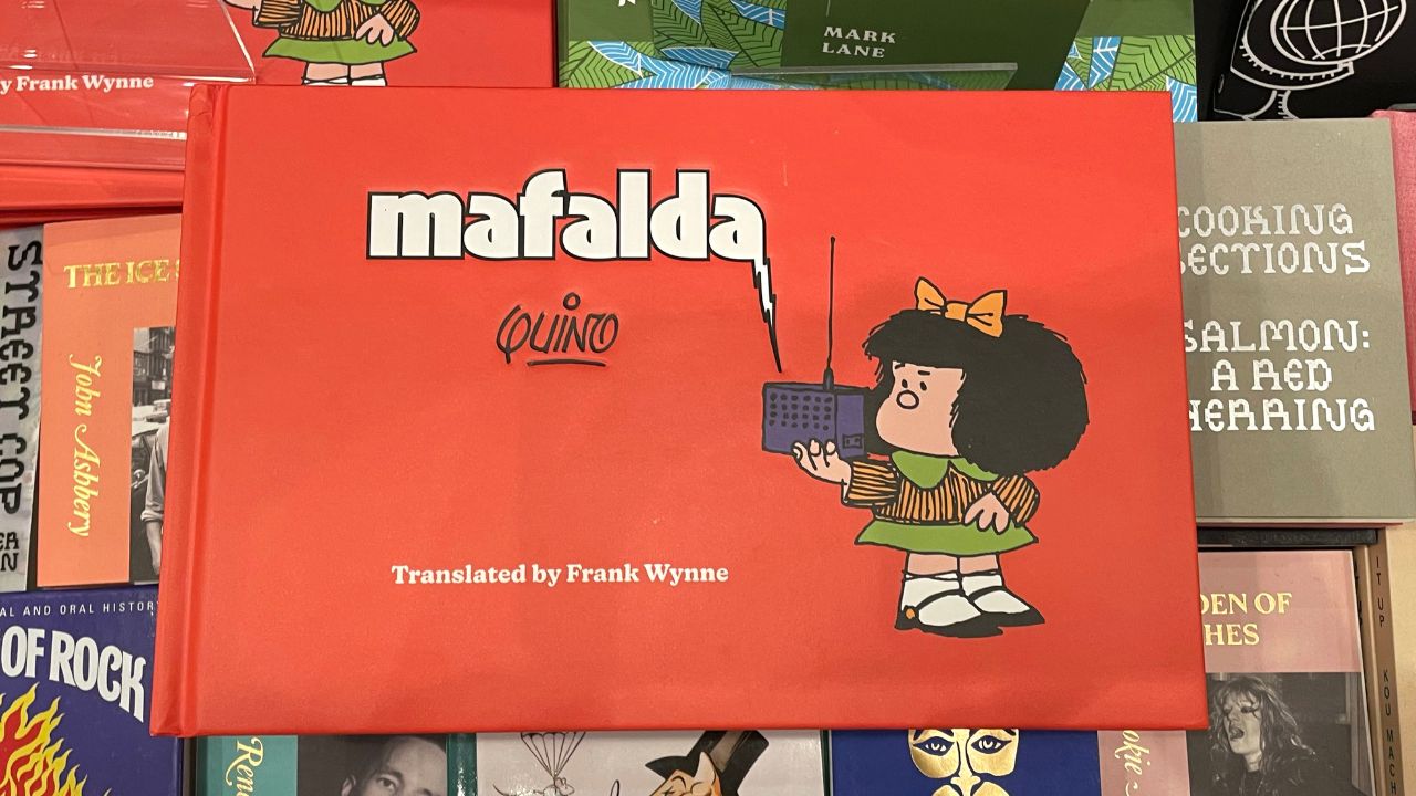 Mafalda, la niña más respondona, sale a la venta en inglés